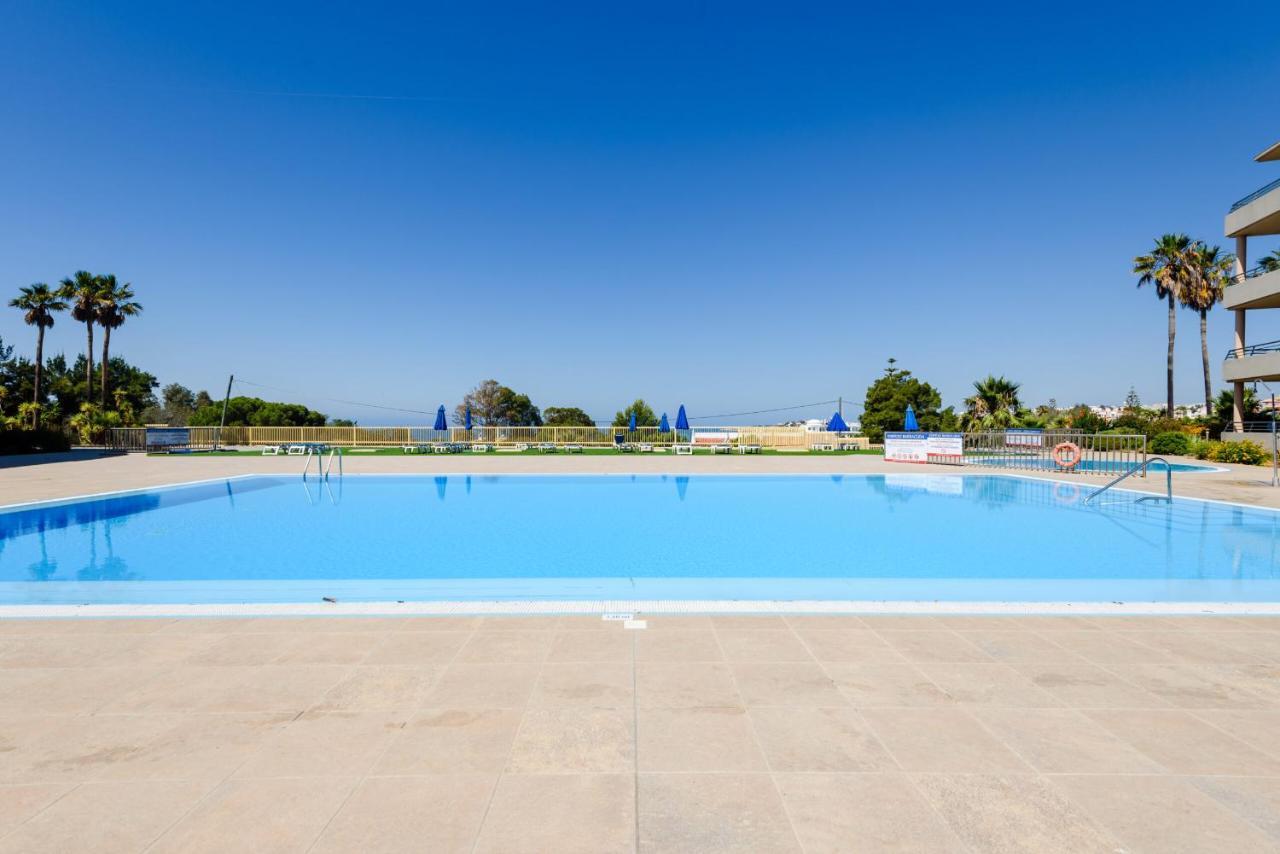Algarve Beach Apartments Αλμπουφέιρα Εξωτερικό φωτογραφία